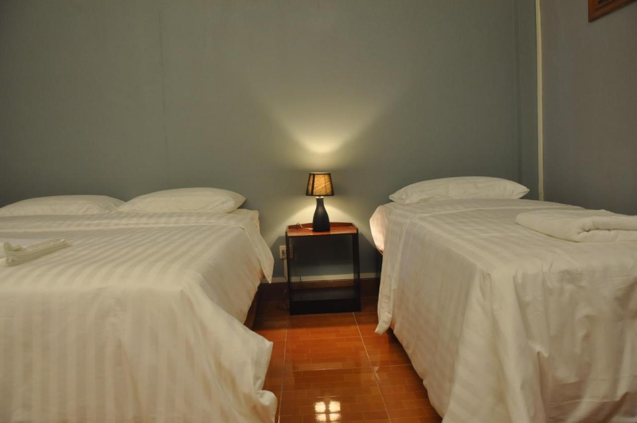 Pilgrim'S Kitchen & Inn Savannakhet Buitenkant foto